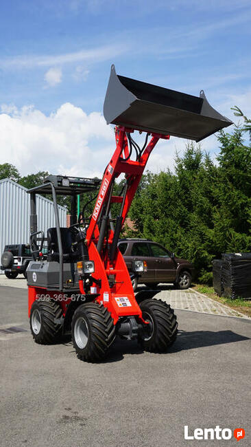 Nowa mini ładowarka KMM 807 Kubota