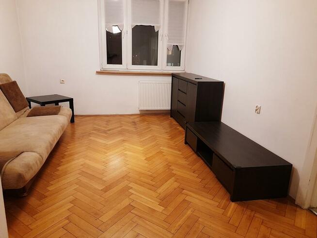 Komfortowe dwupokojowe mieszkanie z loggią