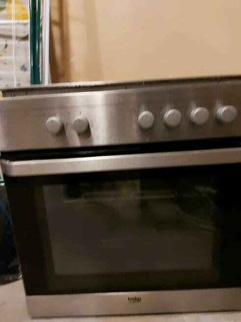 Sprzedam piekarnik elektryczny pod zabudowę