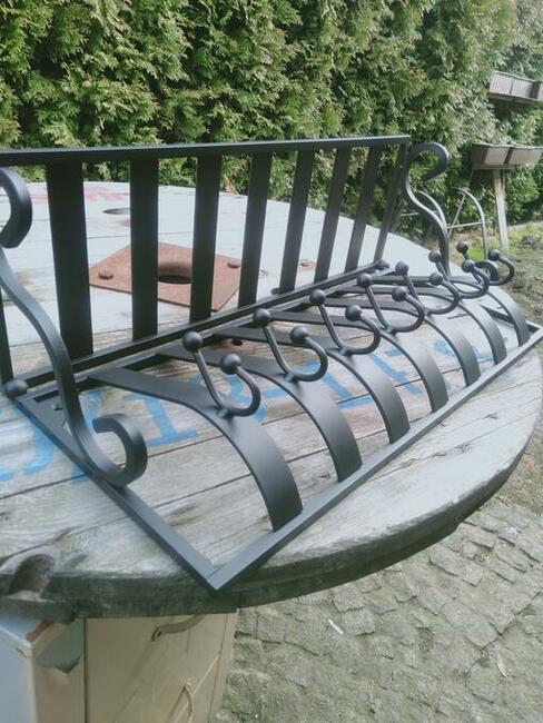 Stylowy wieszak czarny mat