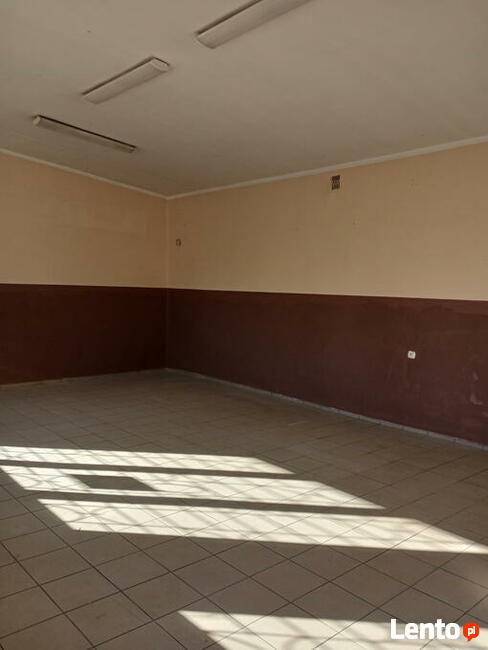 Budynek sklepowy w Mańkach do wynajęcia