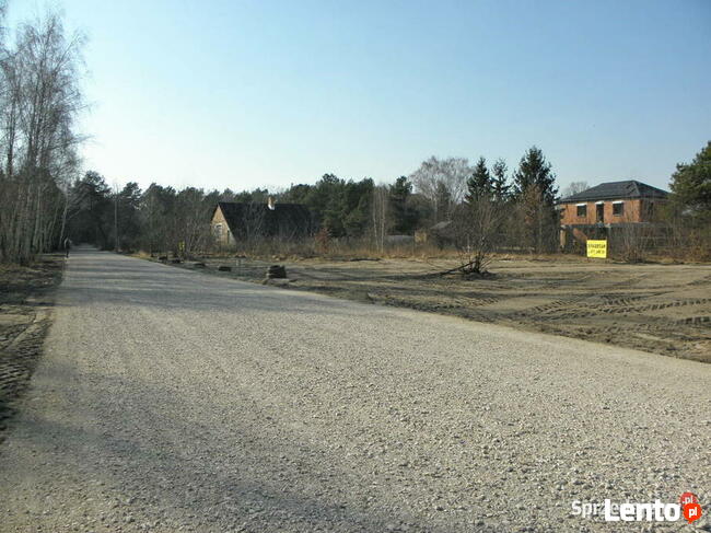 Działka 1290 m2 / płaska / media / Józefów - Nowa Wieś