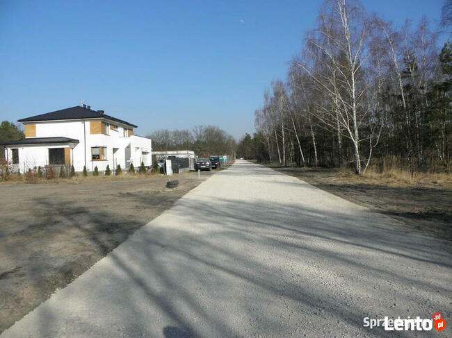 Działka 1290 m2 / płaska / media / Józefów - Nowa Wieś