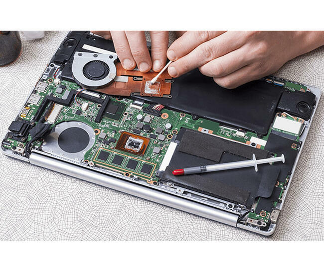 Serwis komputerowy, informatyk, składanie nowych komputerów