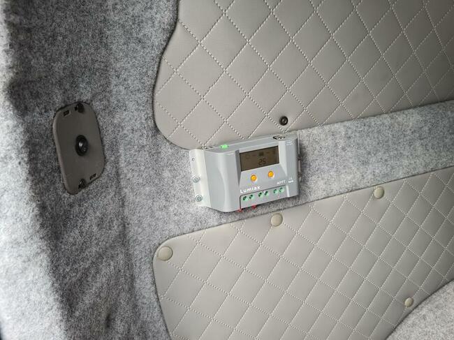 Montaż Solarów Paneli kamper przyczepka kempingowa serwis