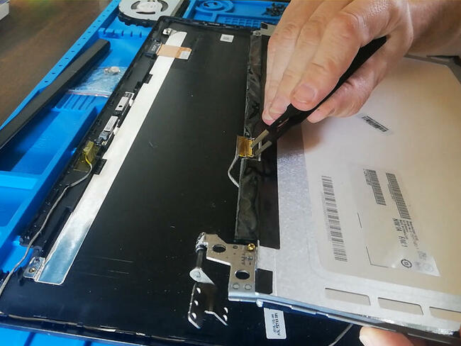 Serwis montaż składanie modernizacja laptopów komputerów PC