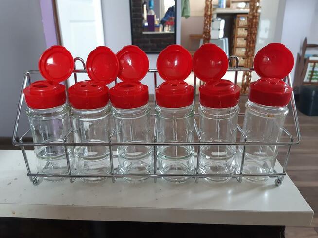 Koszyk na przyprawy 6 pojemniczków