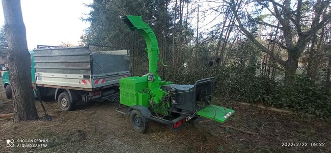 Wynajem rozdrabniacza do gałęzi z operatorem. BanGarden