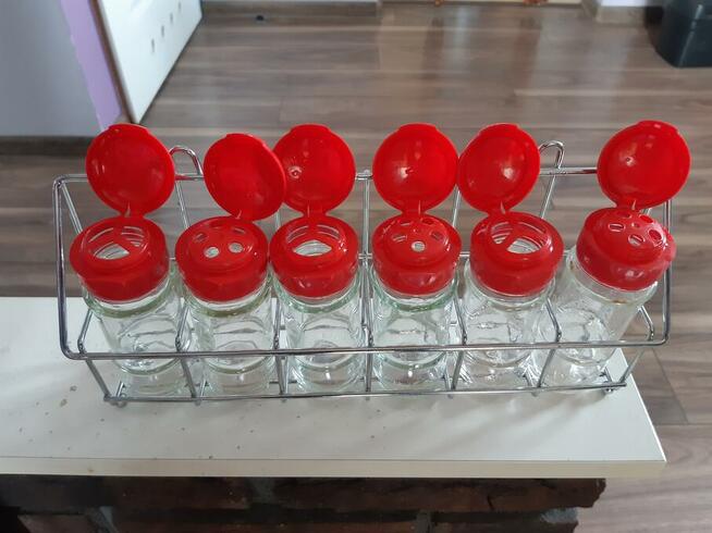 Koszyk na przyprawy 6 pojemniczków