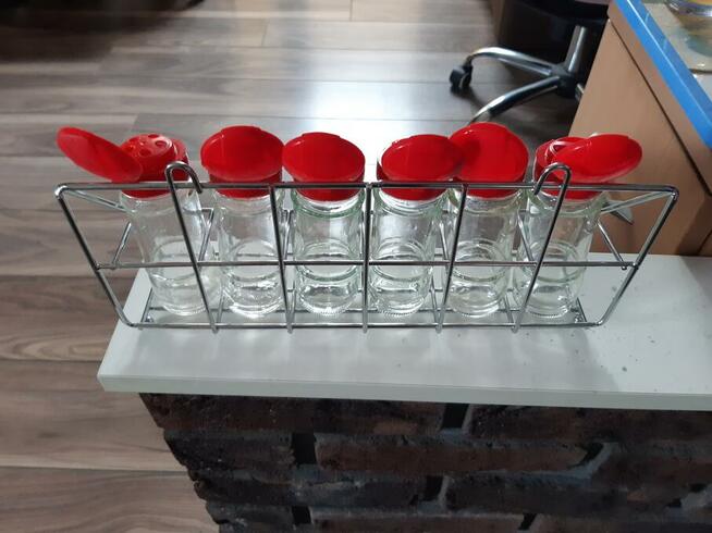 Koszyk na przyprawy 6 pojemniczków