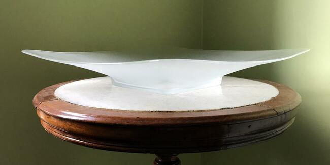 Patera z opalowego szkła, kwadratowa