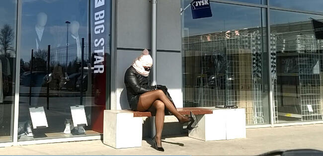 Crossdresser pozna kolegę