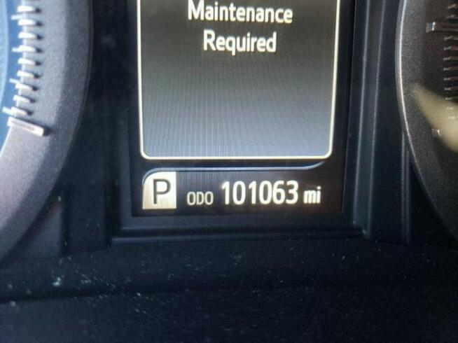 Toyota Sienna 2016, 3.5L, XLE, od ubezpieczalni