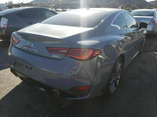 Infiniti Q60 2021, 3.0L, Red Sport, od ubezpieczalni