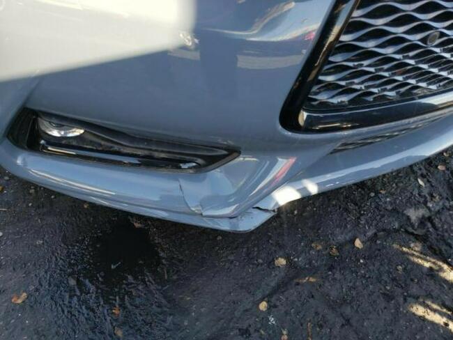 Infiniti Q60 2021, 3.0L, Red Sport, od ubezpieczalni