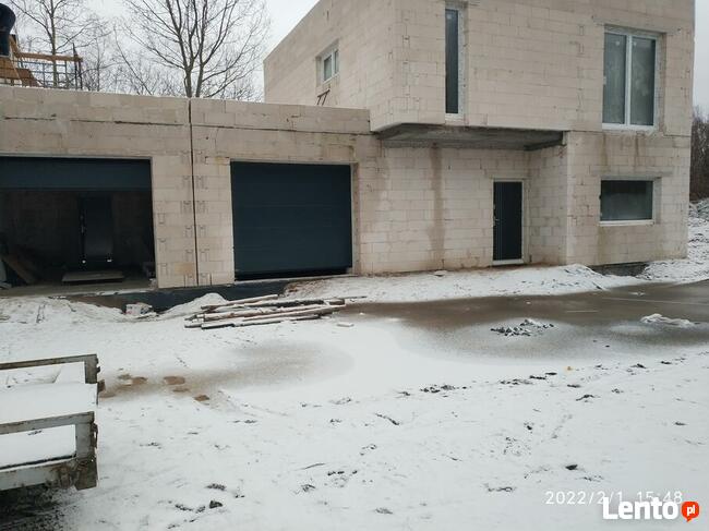 Montaż Bram Garażowych Segmentowych, rolet, drzwi zewnętrznych