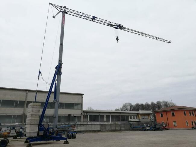 NOWY dźwig szybkiego montażu, tzw. samomontujący 1 - 4 tony