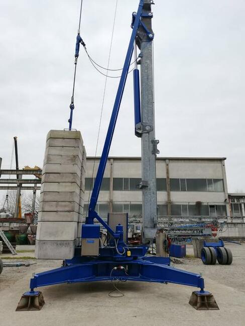 NOWY dźwig szybkiego montażu, tzw. samomontujący 1 - 4 tony