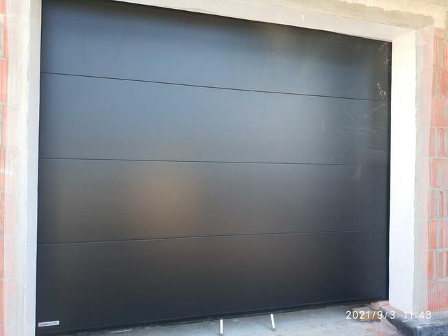 Montaż Bram Garażowych Segmentowych, rolet, drzwi zewnętrznych