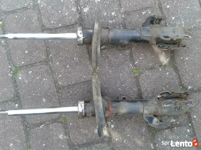 Amorytzator Toyota 2008 prawy oryginał. amor lewy mcpherson