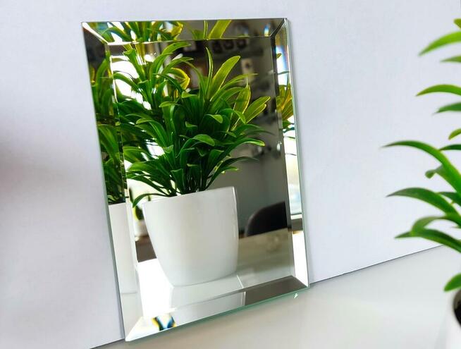 Szklarz, pomiar i montaż Szkło hartowane do kuchni, grafika