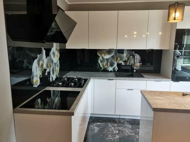 Szklarz, pomiar i montaż Szkło hartowane do kuchni, grafika