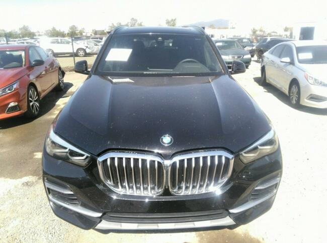 BMW X5 2021, 3.0L, porysowany lakier
