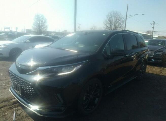 Toyota Sienna 2021, XSE, porysowany lakier