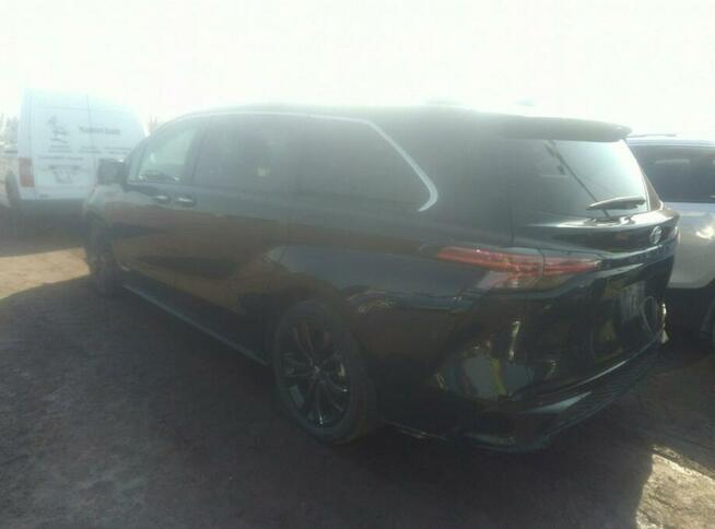 Toyota Sienna 2021, XSE, porysowany lakier