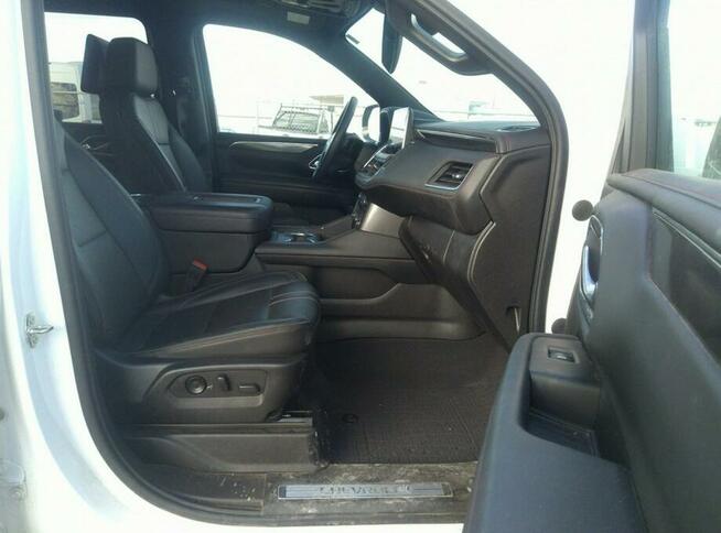 Chevrolet Suburban 2021, 3.0L, 4x4, od ubezpieczalni