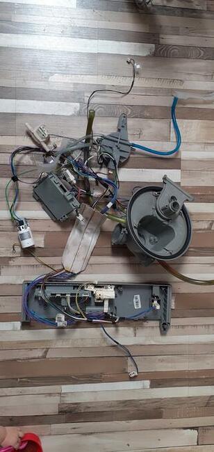 zmywarka Amica ZIA448 uszkodzona mechanicznie