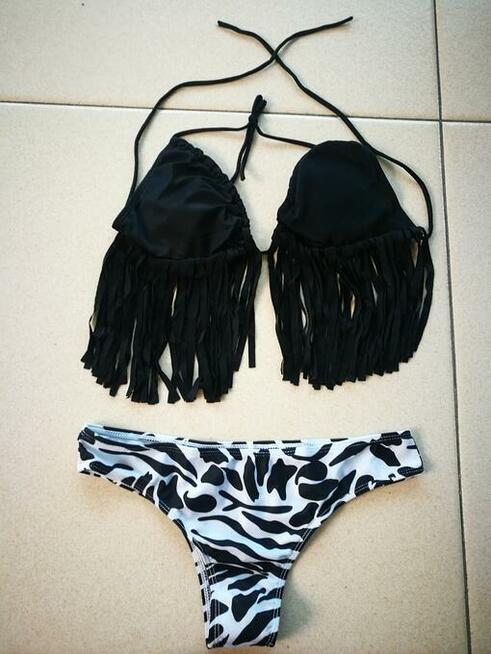 kostium kąpielowy dwuczęściowy bikini frędzle czarno-biały L