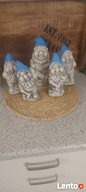 krasnale ogrodowe skrzaty gipsowe