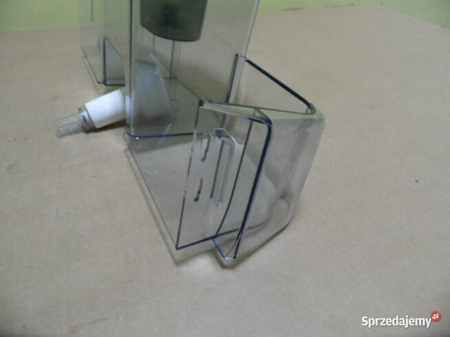 dozownik wody lodowki electrolux