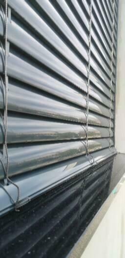 Wysokościowe mycie okien i fasad, mycie daszków, pranie