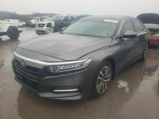 Honda Accord 2019, 2.0L hybryda, porysowany lakier