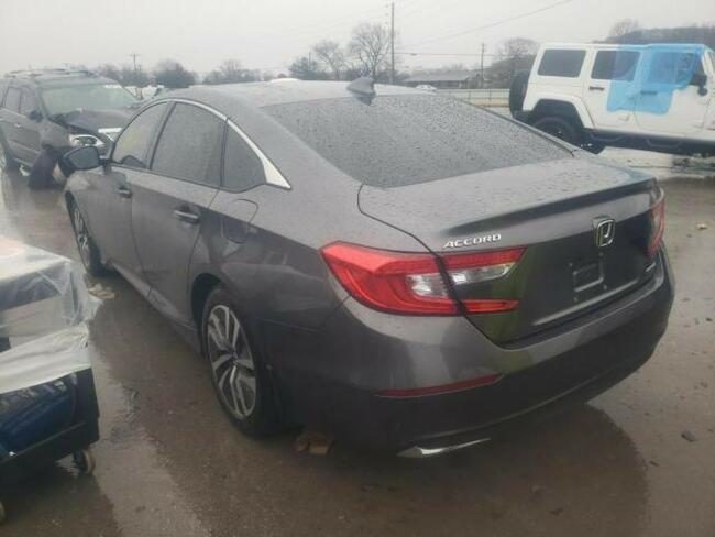 Honda Accord 2019, 2.0L hybryda, porysowany lakier