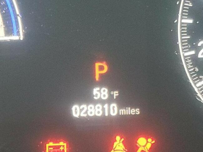 Honda Accord 2019, 2.0L hybryda, porysowany lakier