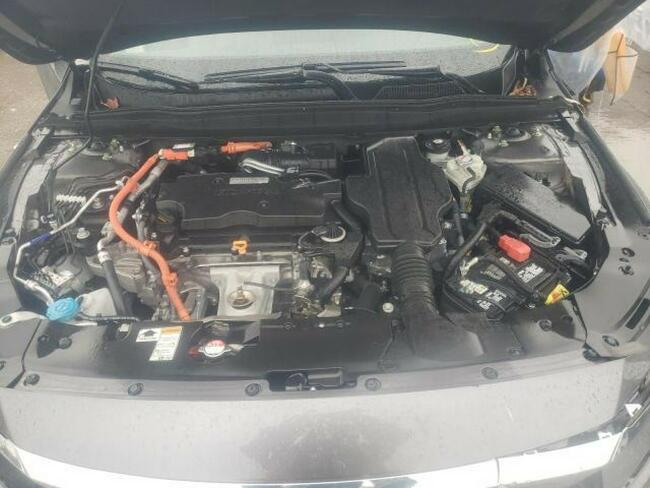 Honda Accord 2019, 2.0L hybryda, porysowany lakier