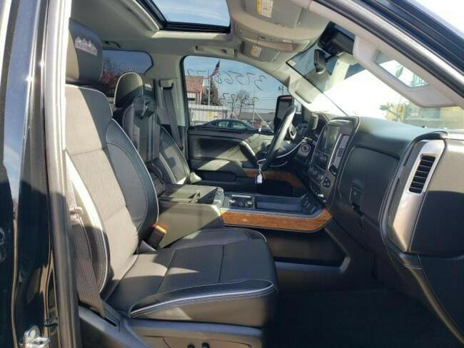 Chevrolet Silverado K3500, porysowany lakier