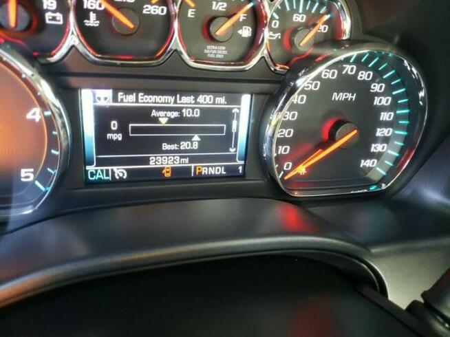 Chevrolet Silverado K3500, porysowany lakier