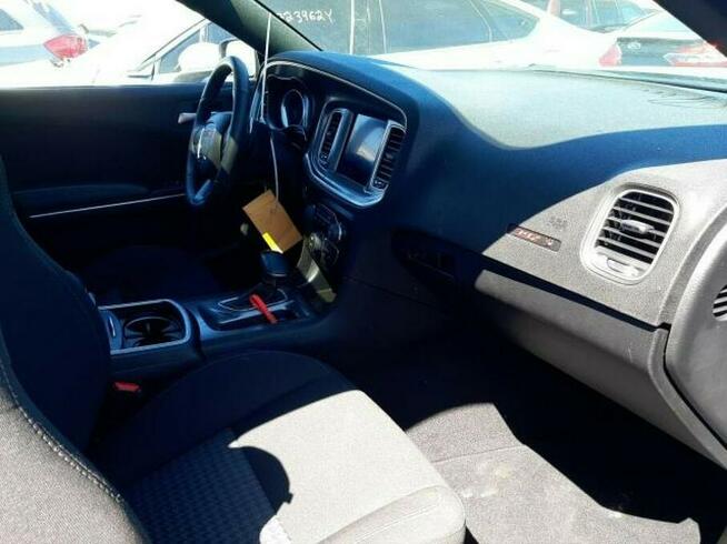 Dodge Charger 2021, 6.4L, Scat Pack, porysowany lakier