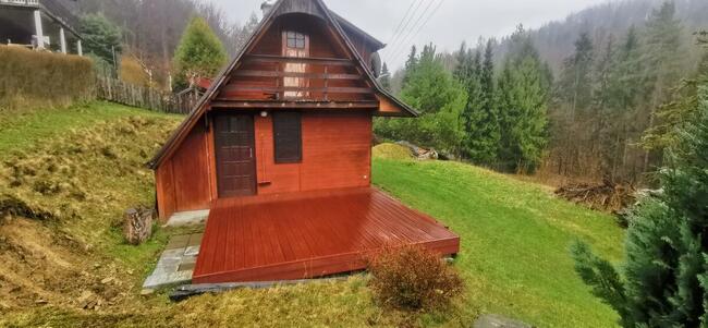 Działka z domkiem letniskowym