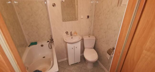 Działka z domkiem letniskowym