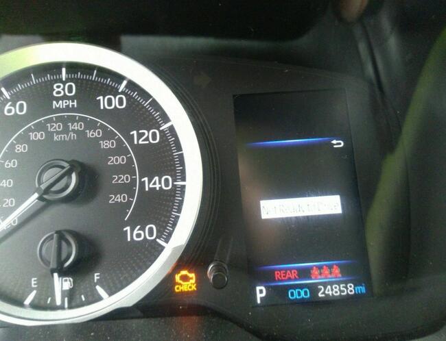 Toyota Corolla 2021, 1.8L, LE, od ubezpieczalni