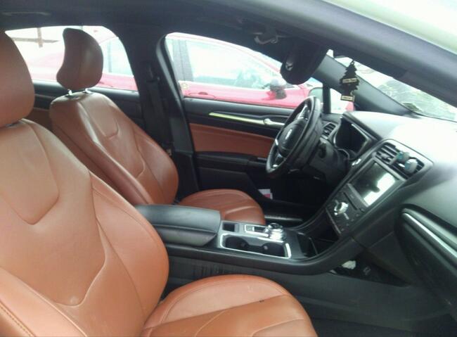 Ford Mondeo 2019, 2.0L, Titanium, 4x4, od ubezpieczalni