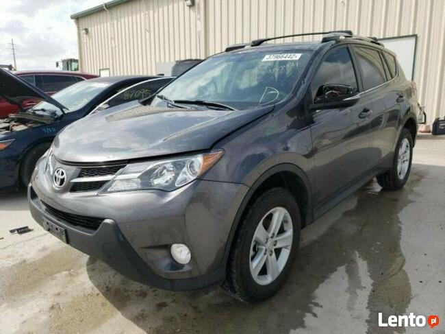 Toyota RAV-4 2013, 2.5L, XLE, po gradobiciu