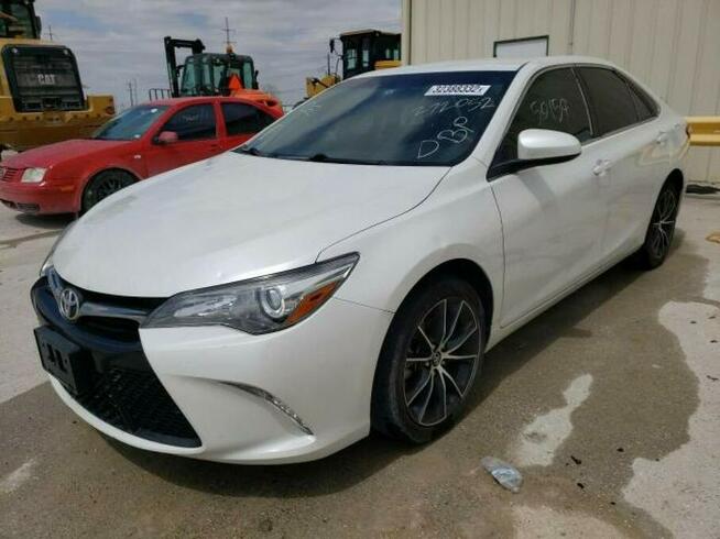 Toyota Camry 2017, 2.5L, LE, po gradobiciu
