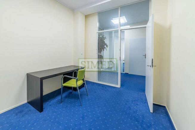 Parter, parking, dostęp24h ,ochrona