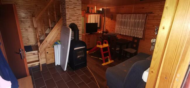 Działka z domkiem letniskowym